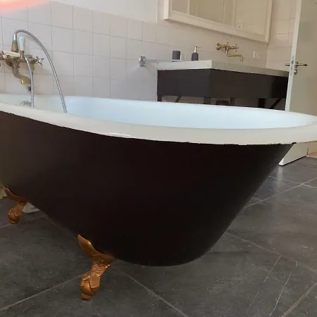 De Oude Wasserij 住宿加早餐酒店